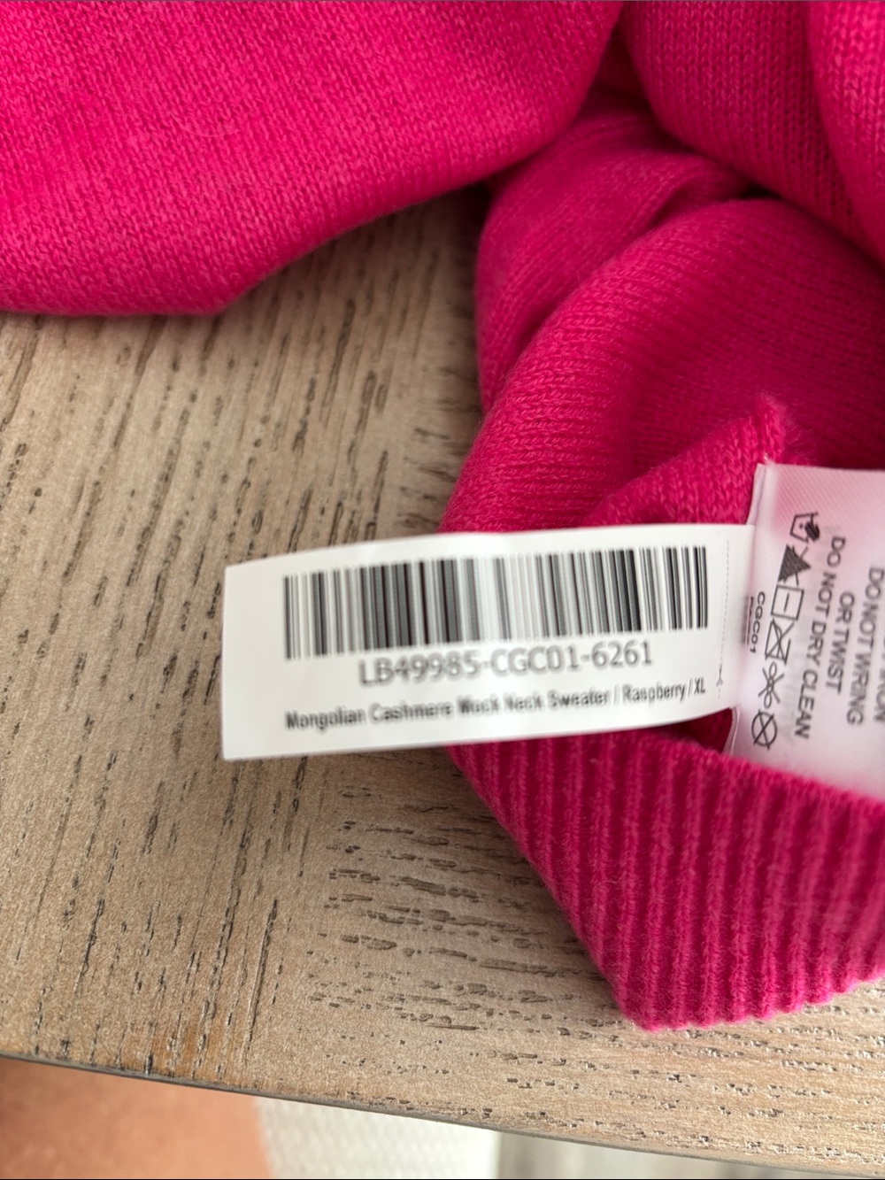 NWT- Quince Mongolian Cashmere Mock Neck Sweater - Raspberry- XL